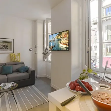 Paule - Great Old Town W Ac *