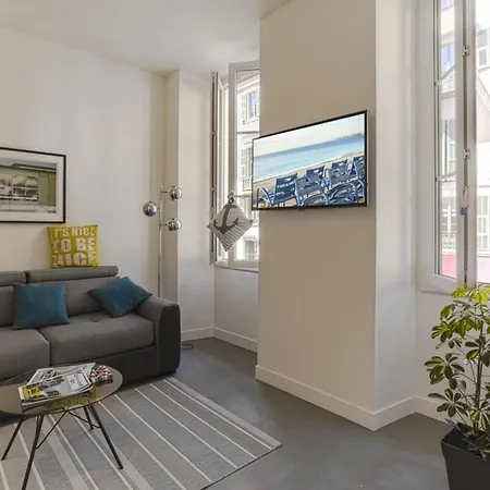 Paule - Great Old Town W Ac